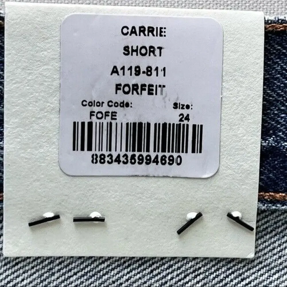 Agolde Carrie Long Shorts Sz 24 High Rise Slim Fit Knee Length Denim in Forfeit